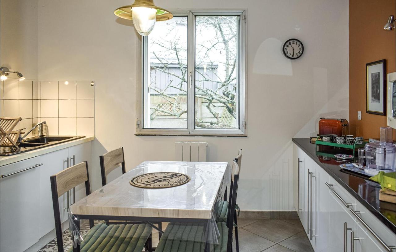 Awesome Home In Paimpol With Kitchen Bagian luar foto